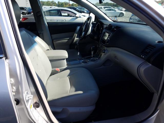 Photo 4 VIN: 5TDBK3EH9DS265537 - TOYOTA HIGHLANDER 