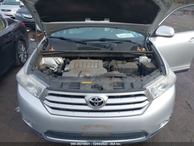 Photo 9 VIN: 5TDBK3EH9DS277333 - TOYOTA HIGHLANDER 