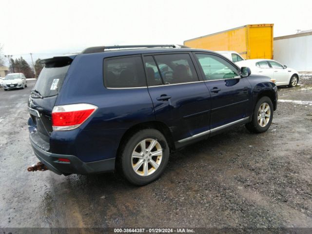 Photo 3 VIN: 5TDBK3EHXBS066610 - TOYOTA HIGHLANDER 