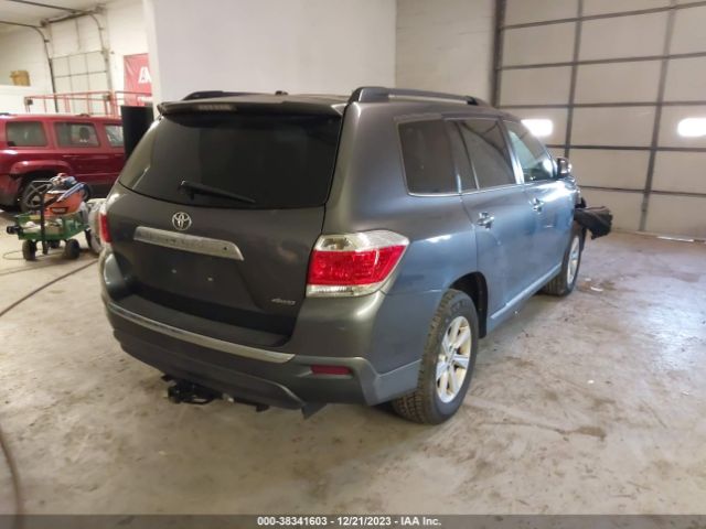 Photo 3 VIN: 5TDBK3EHXBS083049 - TOYOTA HIGHLANDER 