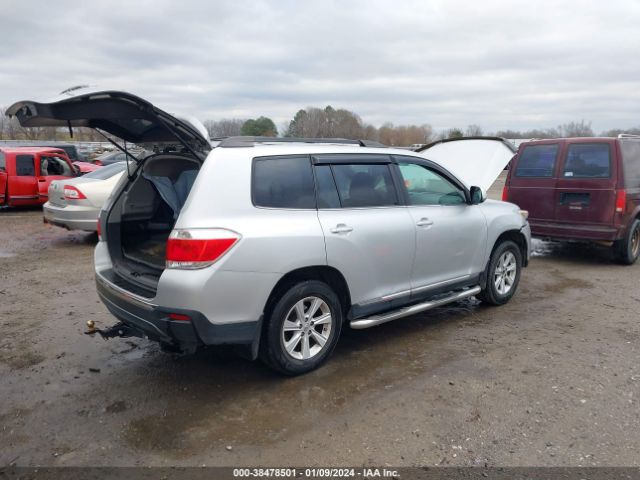 Photo 3 VIN: 5TDBK3EHXBS090177 - TOYOTA HIGHLANDER 