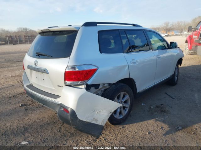 Photo 3 VIN: 5TDBK3EHXCS122854 - TOYOTA HIGHLANDER 