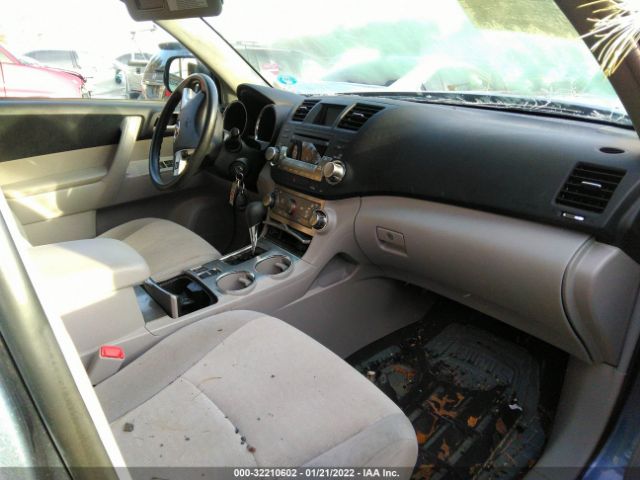 Photo 4 VIN: 5TDBK3EHXCS134860 - TOYOTA HIGHLANDER 