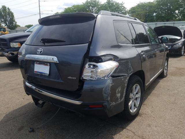 Photo 3 VIN: 5TDBK3EHXCS174467 - TOYOTA HIGHLANDER 