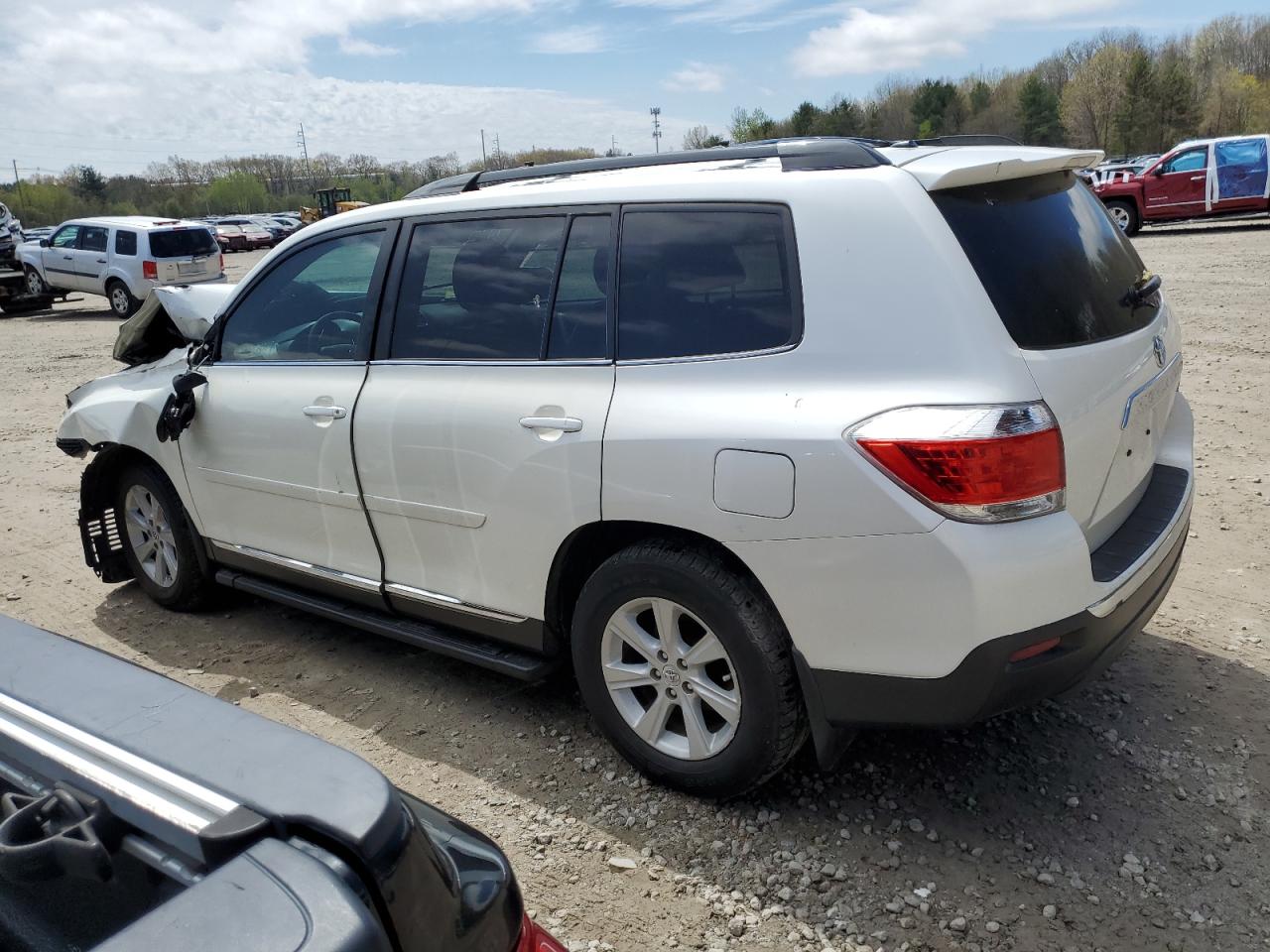 Photo 1 VIN: 5TDBK3EHXDS182182 - TOYOTA HIGHLANDER 