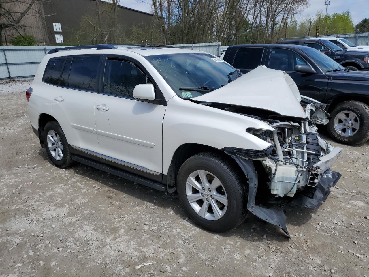 Photo 3 VIN: 5TDBK3EHXDS182182 - TOYOTA HIGHLANDER 