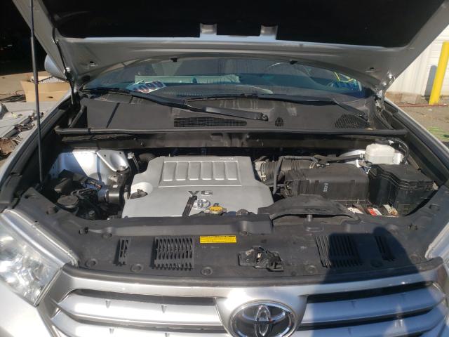 Photo 6 VIN: 5TDBK3EHXDS231204 - TOYOTA HIGHLANDER 