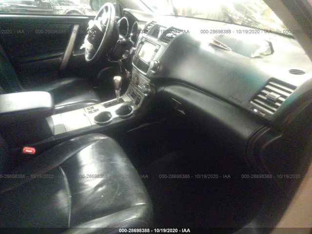 Photo 4 VIN: 5TDBK3EHXDS240095 - TOYOTA HIGHLANDER 