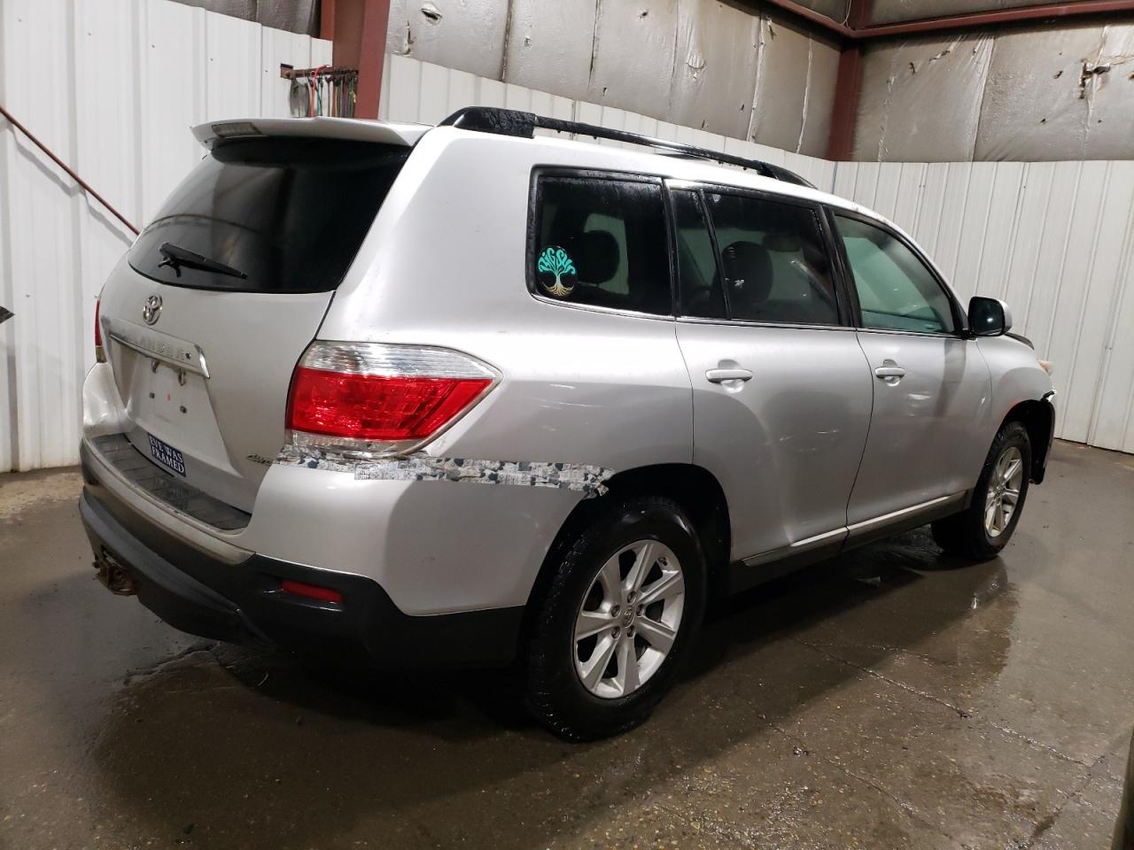 Photo 2 VIN: 5TDBK3EHXDS275106 - TOYOTA HIGHLANDER 