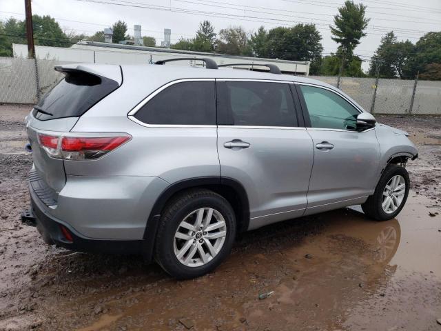 Photo 2 VIN: 5TDBKRFH0GS270549 - TOYOTA HIGHLANDER 