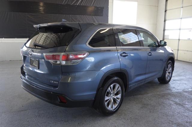 Photo 2 VIN: 5TDBKRFH2ES037348 - TOYOTA HIGHLANDER 