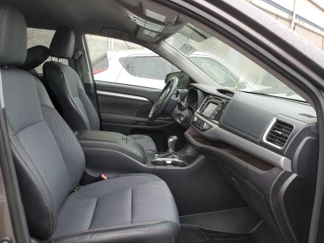 Photo 6 VIN: 5TDBKRFH2FS076202 - TOYOTA HIGHLANDER 