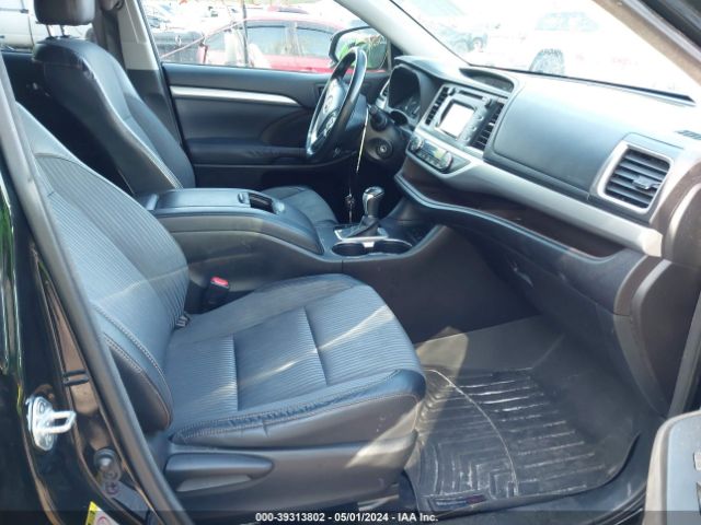 Photo 4 VIN: 5TDBKRFH2FS117346 - TOYOTA HIGHLANDER 