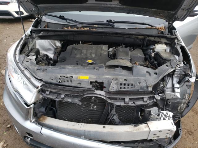 Photo 6 VIN: 5TDBKRFH2FS153392 - TOYOTA HIGHLANDER 