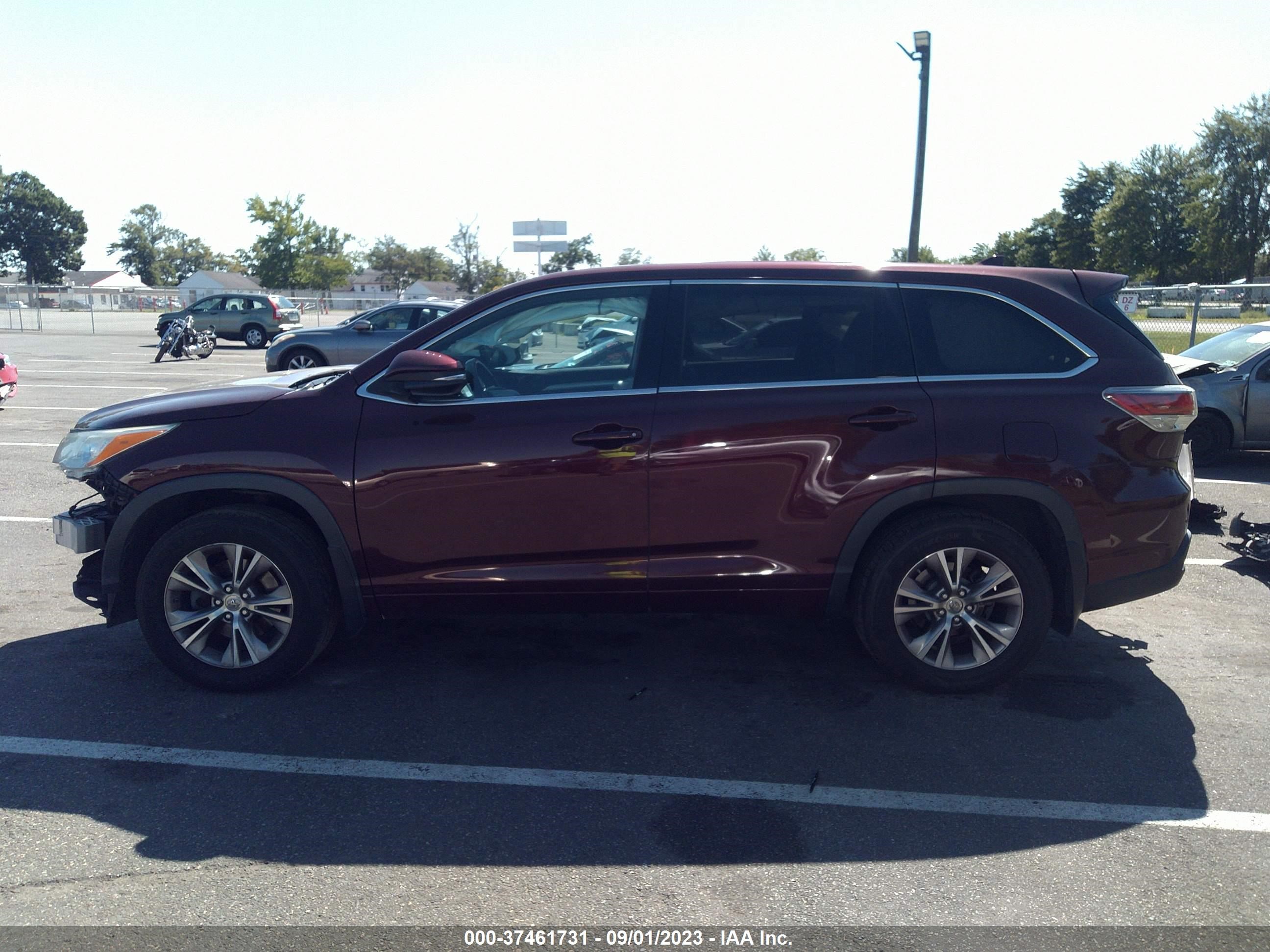 Photo 13 VIN: 5TDBKRFH2FS204129 - TOYOTA HIGHLANDER 