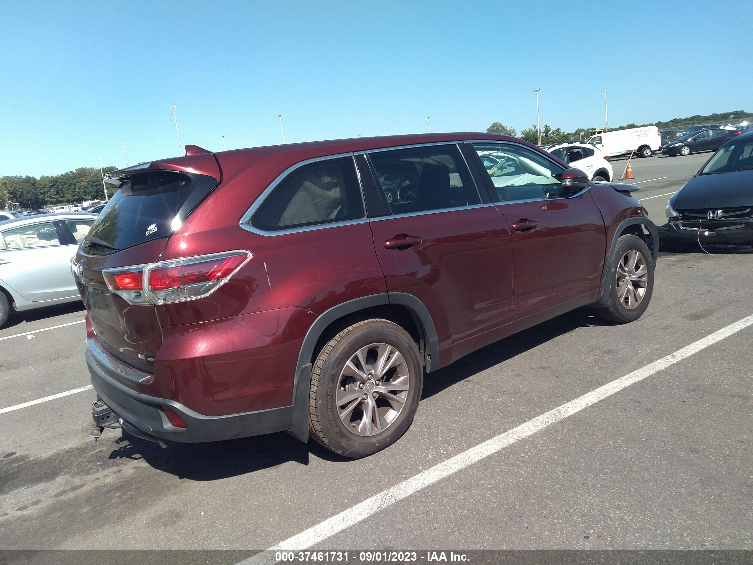 Photo 3 VIN: 5TDBKRFH2FS204129 - TOYOTA HIGHLANDER 