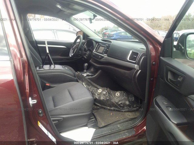 Photo 4 VIN: 5TDBKRFH2GS257978 - TOYOTA HIGHLANDER 