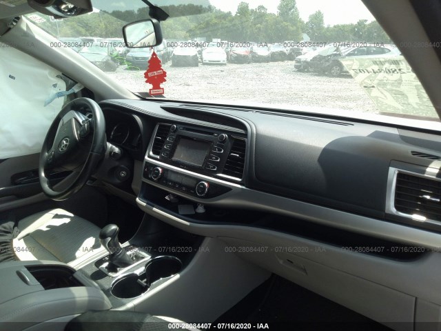 Photo 4 VIN: 5TDBKRFH3ES029727 - TOYOTA HIGHLANDER 