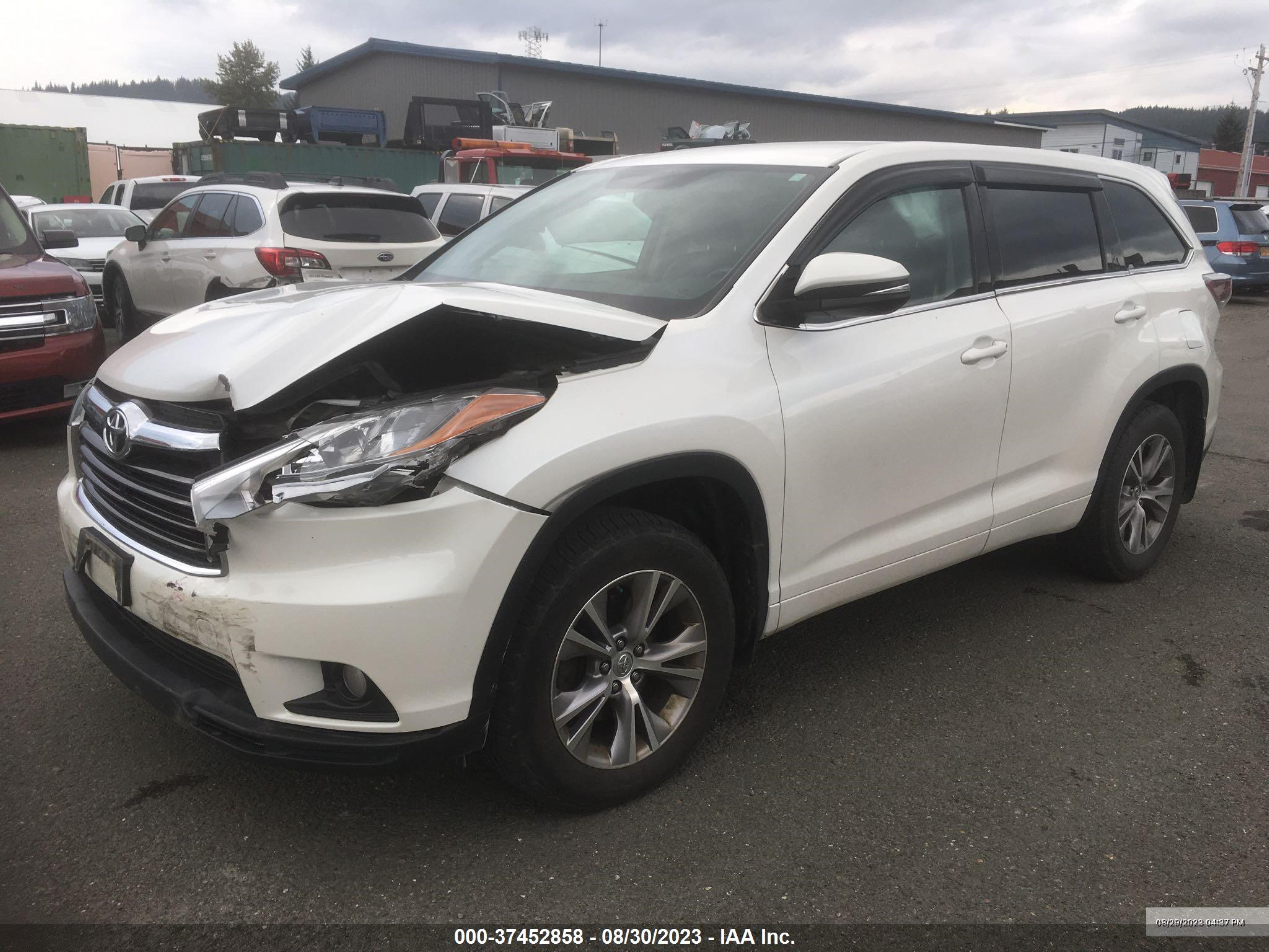 Photo 1 VIN: 5TDBKRFH3FS098483 - TOYOTA HIGHLANDER 