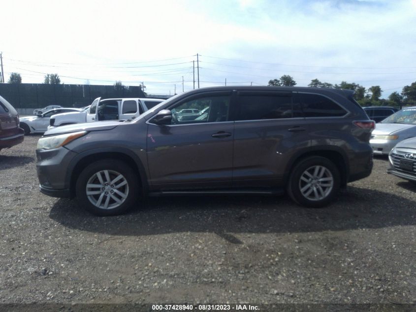 Photo 13 VIN: 5TDBKRFH3FS138125 - TOYOTA HIGHLANDER 