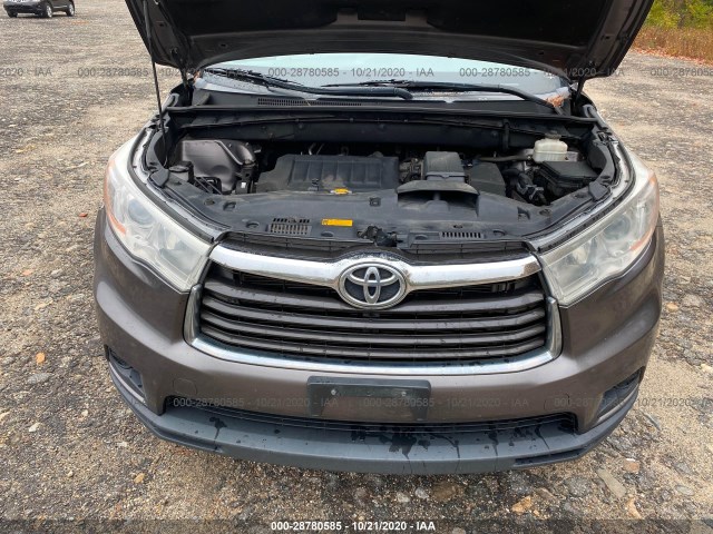 Photo 9 VIN: 5TDBKRFH5ES064060 - TOYOTA HIGHLANDER 