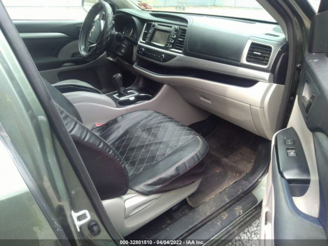 Photo 4 VIN: 5TDBKRFH6FS097960 - TOYOTA HIGHLANDER 