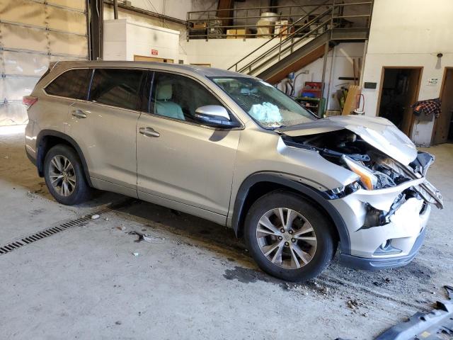 Photo 3 VIN: 5TDBKRFH7FS143845 - TOYOTA HIGHLANDER 