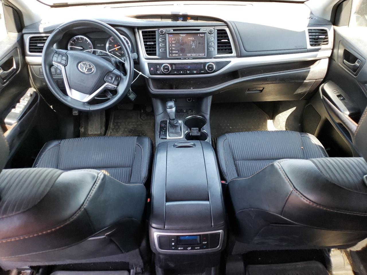 Photo 7 VIN: 5TDBKRFH7GS324509 - TOYOTA HIGHLANDER 