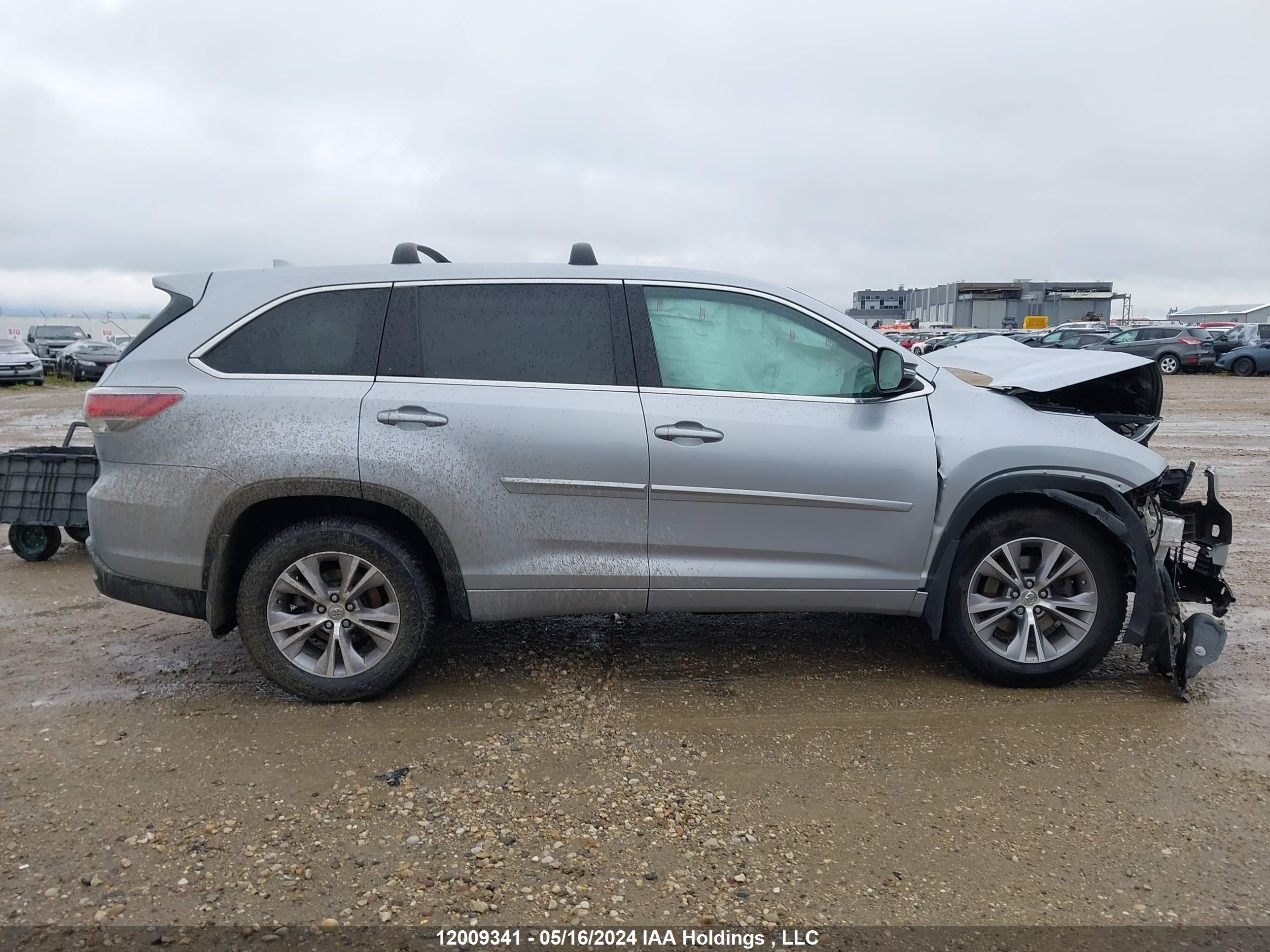 Photo 13 VIN: 5TDBKRFH9ES015797 - TOYOTA HIGHLANDER 