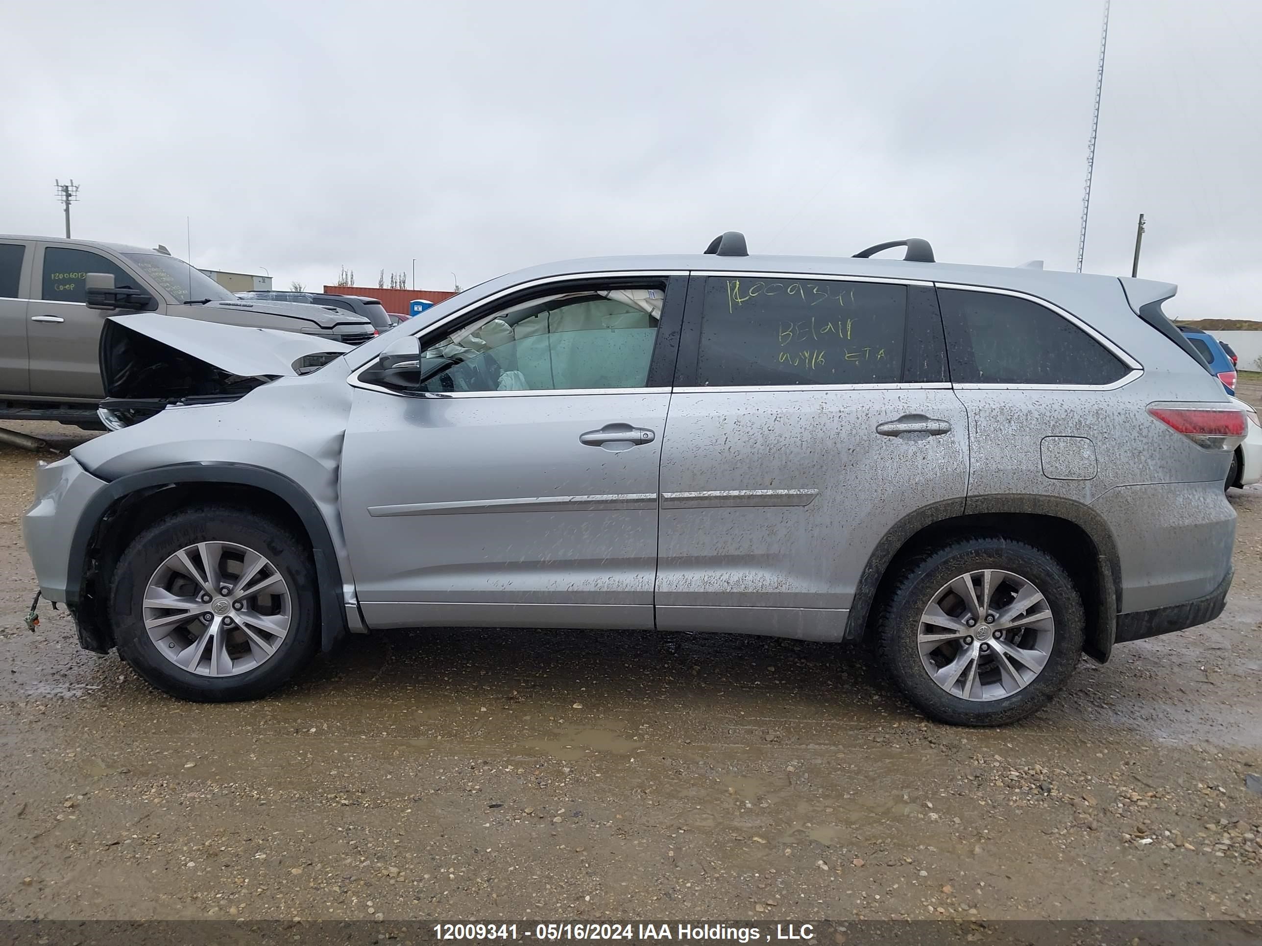 Photo 14 VIN: 5TDBKRFH9ES015797 - TOYOTA HIGHLANDER 