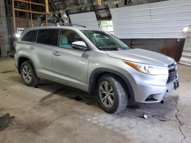 Photo 3 VIN: 5TDBKRFH9FS110586 - TOYOTA HIGHLANDER 