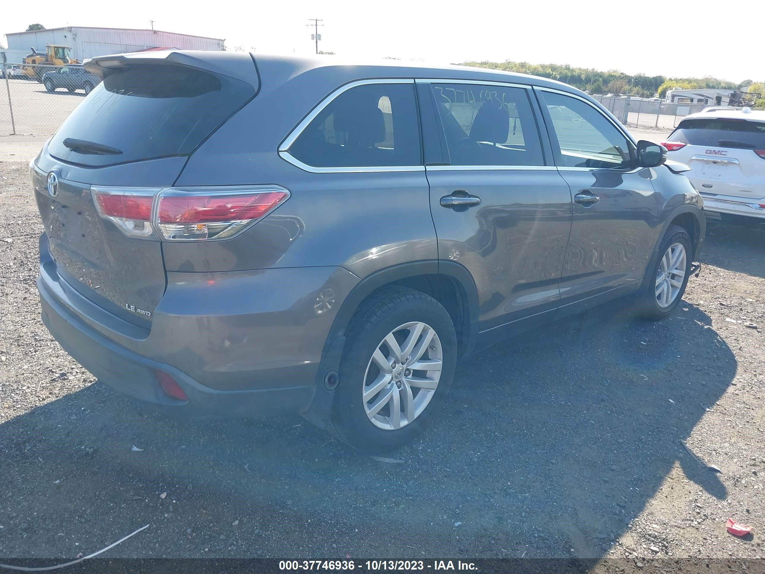 Photo 3 VIN: 5TDBKRFH9FS128232 - TOYOTA HIGHLANDER 