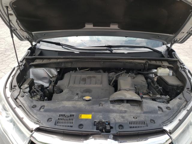 Photo 6 VIN: 5TDBKRFH9FS190469 - TOYOTA HIGHLANDER 