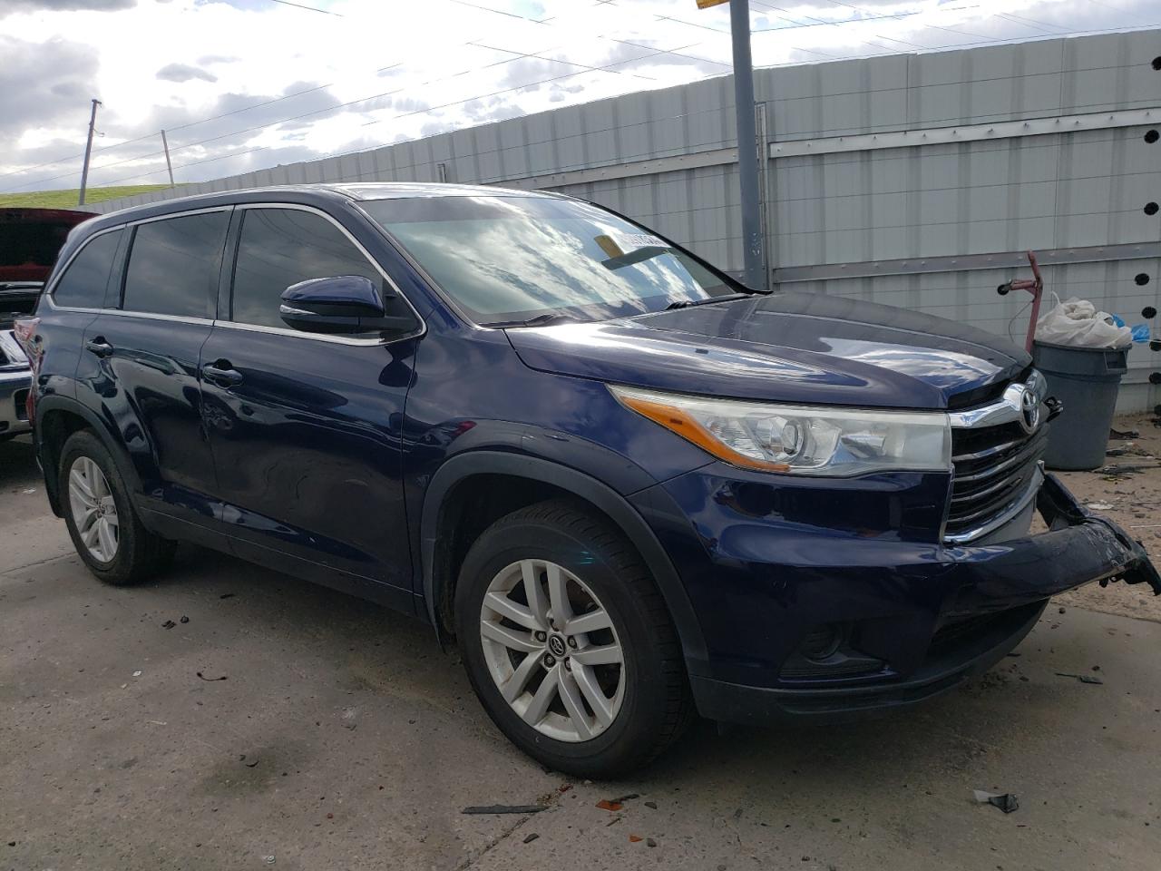 Photo 3 VIN: 5TDBKRFH9GS337133 - TOYOTA HIGHLANDER 