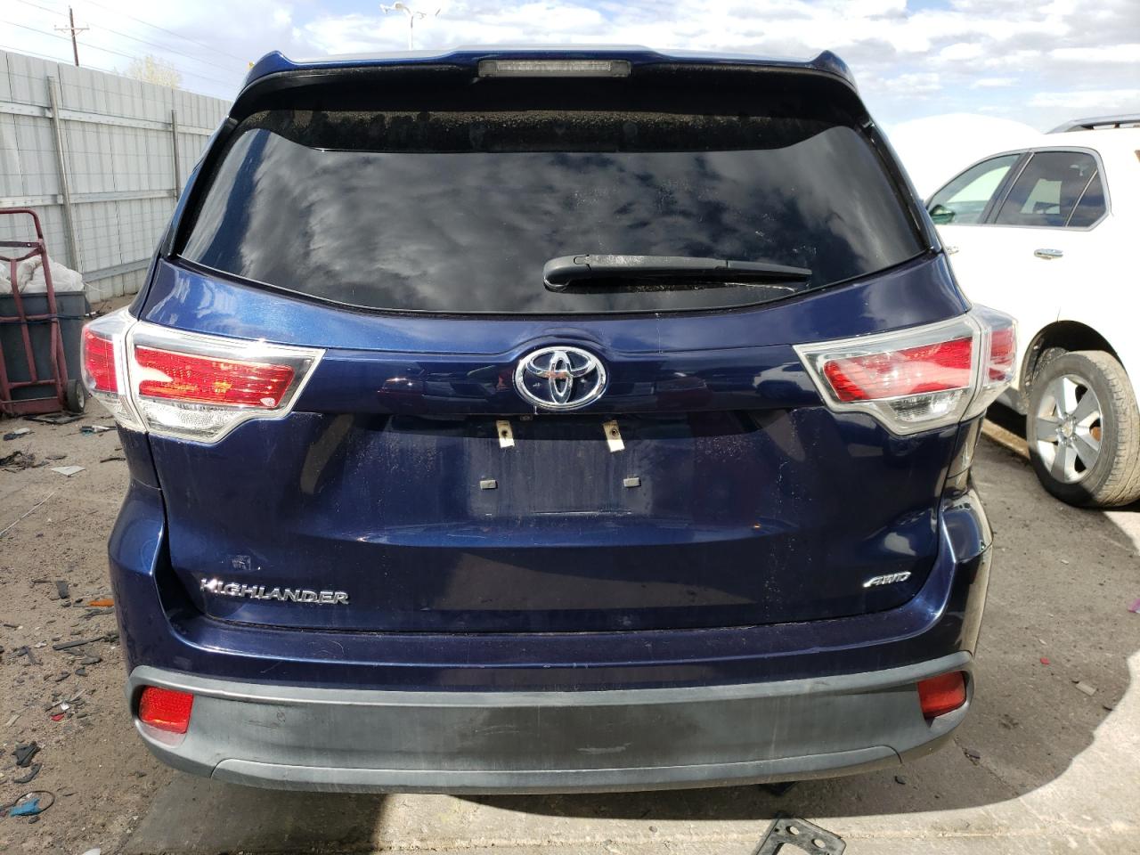 Photo 5 VIN: 5TDBKRFH9GS337133 - TOYOTA HIGHLANDER 