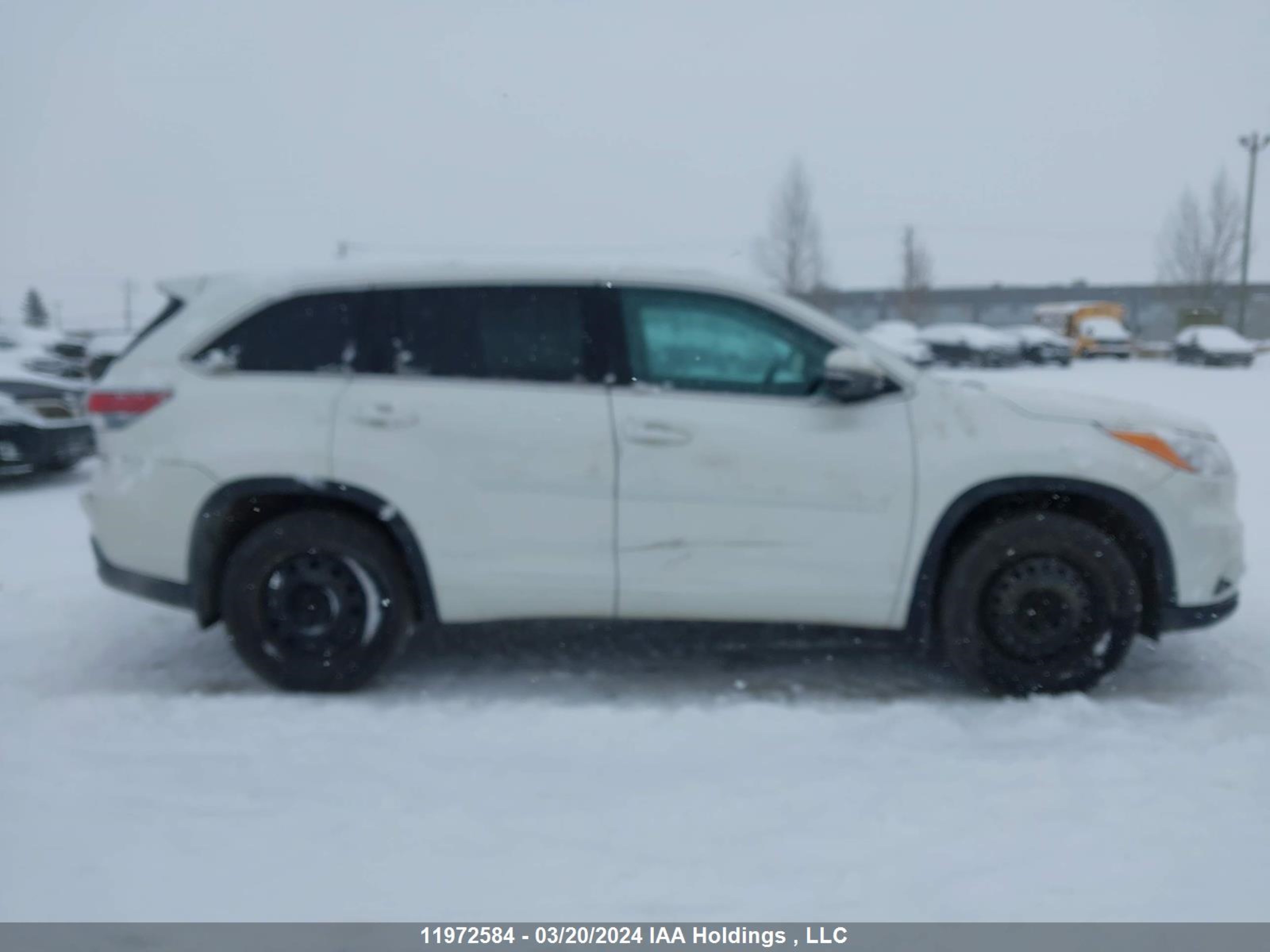 Photo 12 VIN: 5TDBKRFHXES012178 - TOYOTA HIGHLANDER 