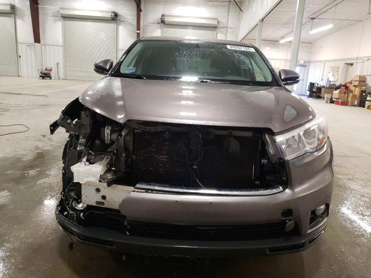 Photo 4 VIN: 5TDBKRFHXES015808 - TOYOTA HIGHLANDER 