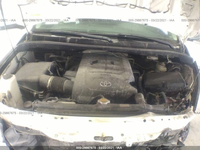 Photo 9 VIN: 5TDBM5G19CS002095 - TOYOTA SEQUOIA 