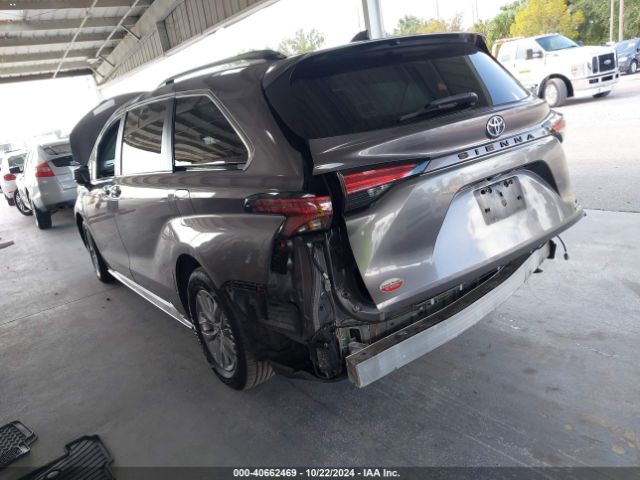 Photo 2 VIN: 5TDBRKEC1NS087814 - TOYOTA SIENNA 