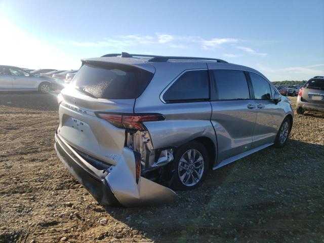 Photo 3 VIN: 5TDBRKEC2NS125146 - TOYOTA SIENNA LE 