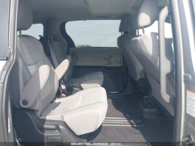 Photo 7 VIN: 5TDBRKEC3PS156957 - TOYOTA SIENNA 