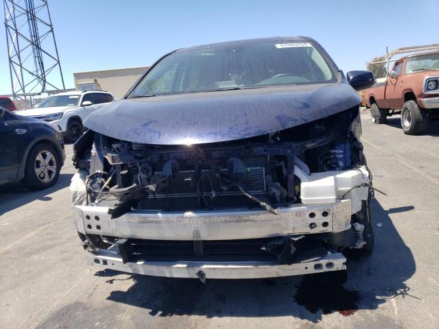 Photo 4 VIN: 5TDBRKEC4MS005427 - TOYOTA SIENNA LE 