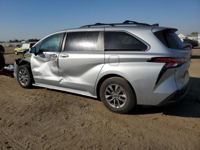 Photo 1 VIN: 5TDBRKEC5MS030207 - TOYOTA SIENNA LE 