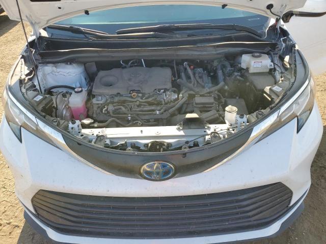 Photo 11 VIN: 5TDBRKEC5NS096208 - TOYOTA SIENNA LE 