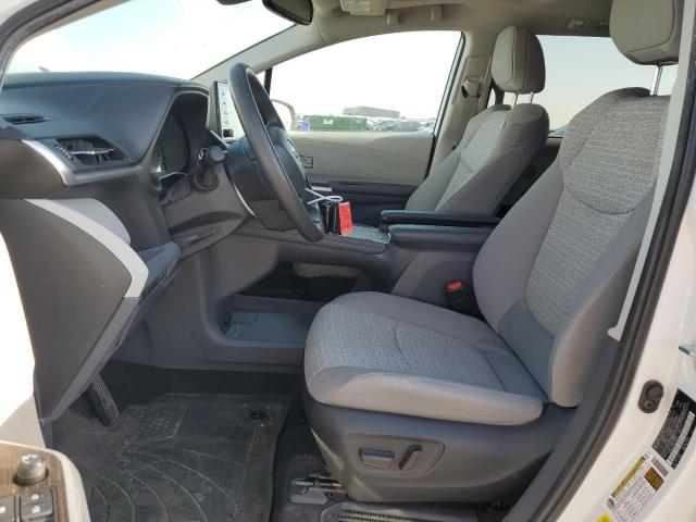 Photo 6 VIN: 5TDBRKEC5NS096208 - TOYOTA SIENNA LE 