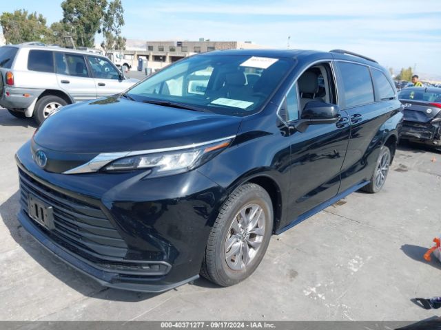 Photo 1 VIN: 5TDBRKEC5PS142123 - TOYOTA SIENNA 