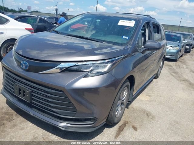 Photo 1 VIN: 5TDBRKEC5PS179124 - TOYOTA SIENNA 