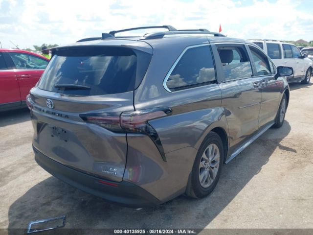 Photo 3 VIN: 5TDBRKEC5PS179124 - TOYOTA SIENNA 