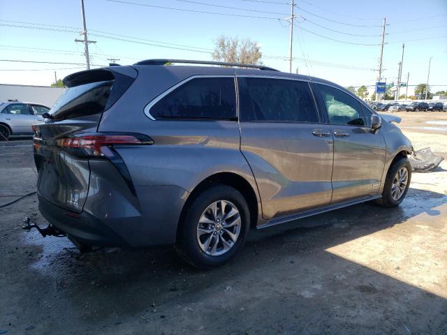 Photo 2 VIN: 5TDBRKEC6MS034685 - TOYOTA SIENNA LE 