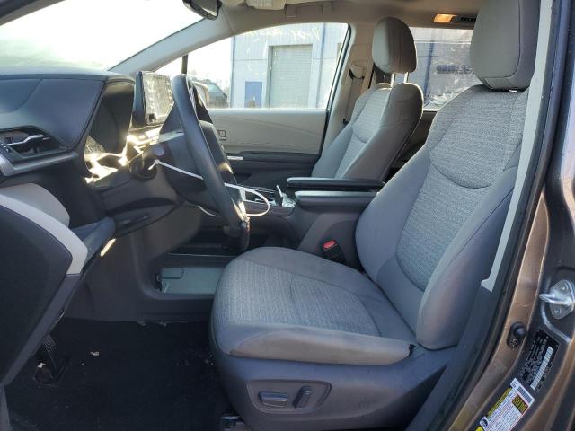 Photo 6 VIN: 5TDBRKEC6MS037778 - TOYOTA SIENNA LE 